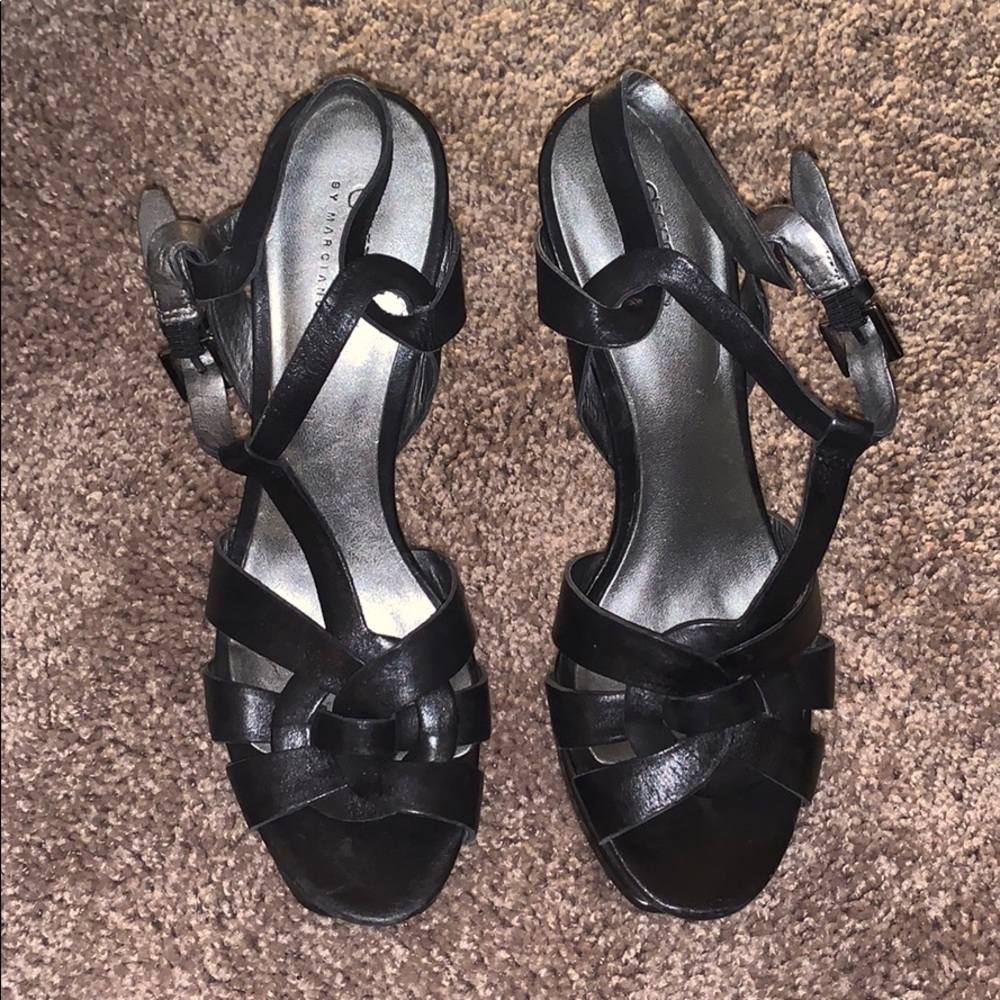 Guess heels